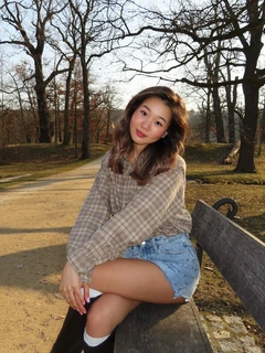 Ainur escort in Hong Kong
