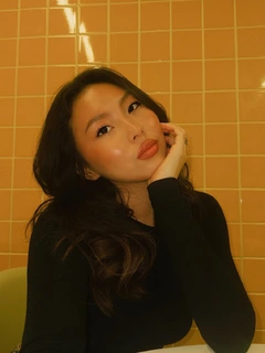 Aruzhan escort in Hong Kong