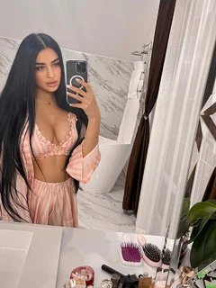 Astrid escort in Hong Kong