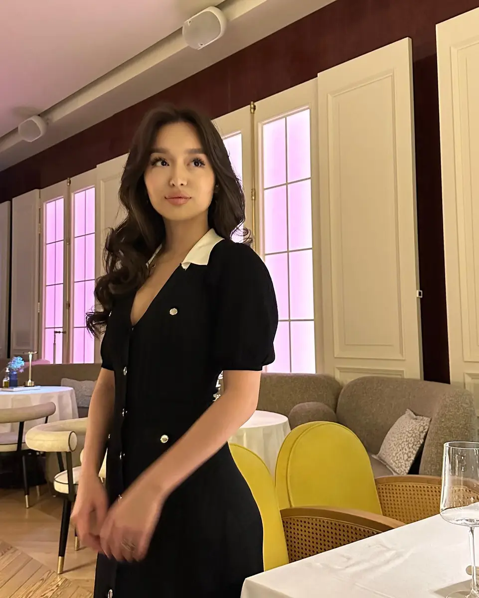 Balgyn escort in Hong Kong