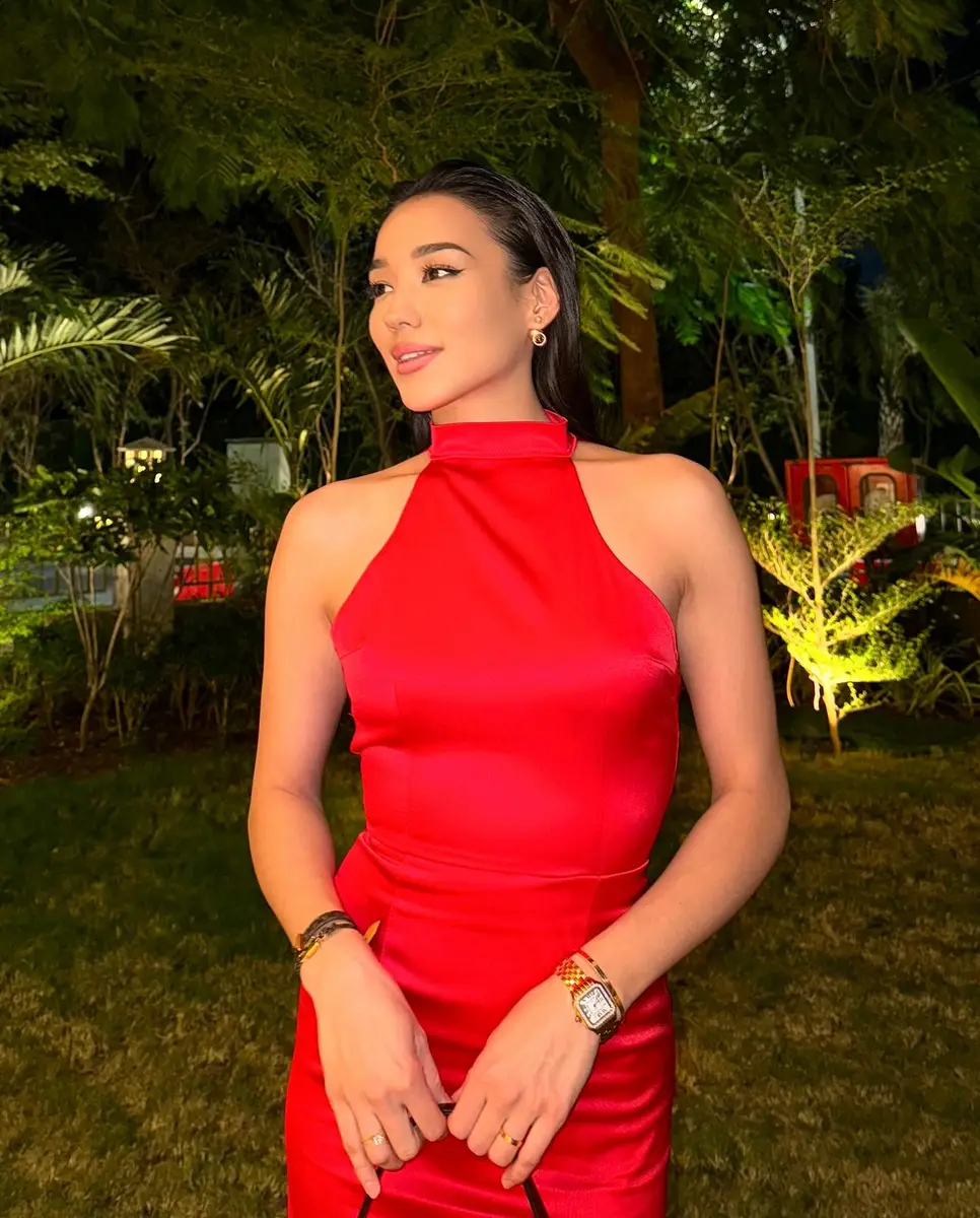 Bayan escort in Hong Kong