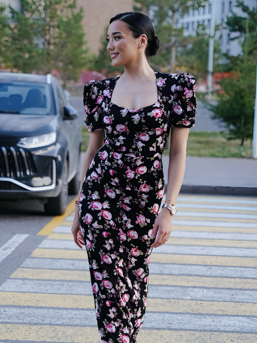 Bayan escort in Hong Kong