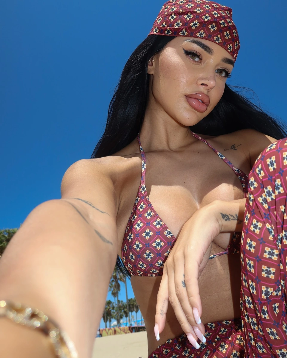 Malika escort in Hong Kong