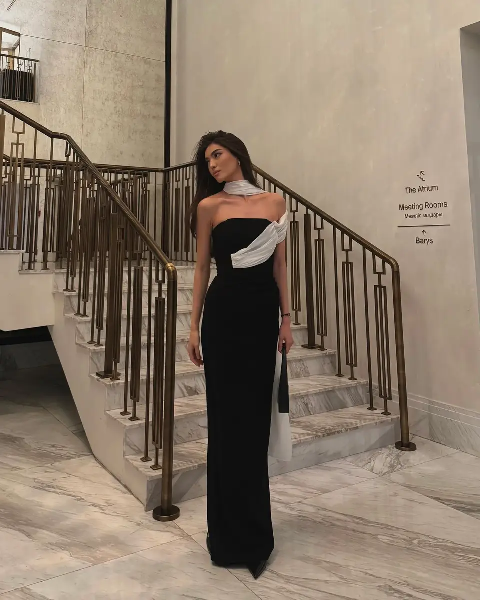 Nuraiym escort in Hong Kong