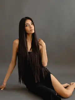Nuraiym escort in Hong Kong