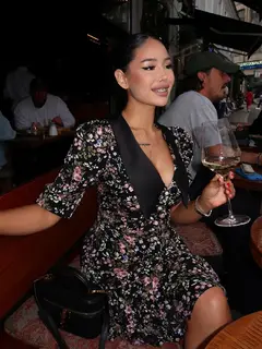 Sholpan escort in Hong Kong