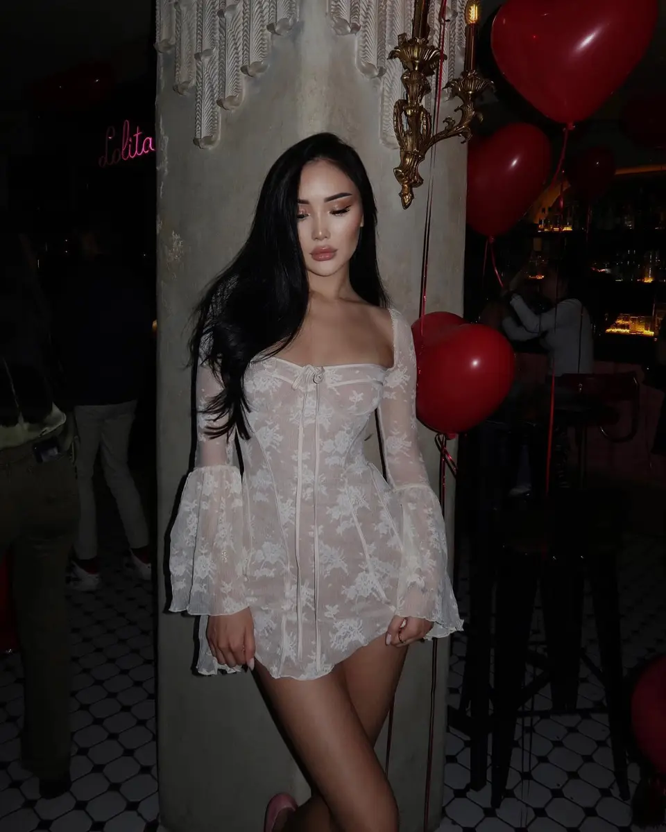 Zhibek escort in Hong Kong